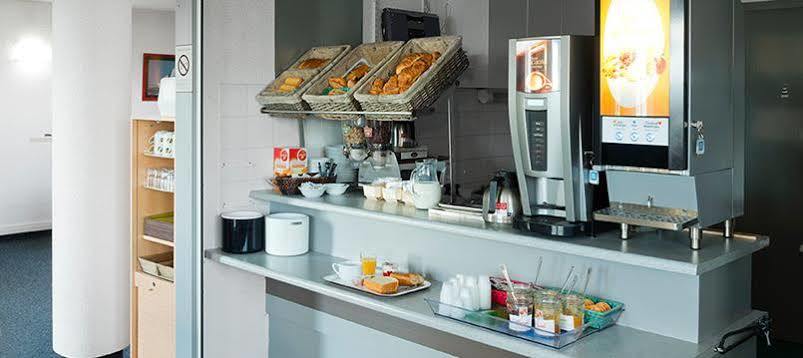 B&B Hotel Lorient Caudan Esterno foto